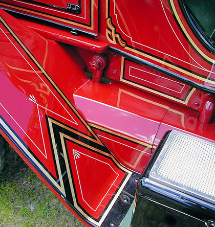 Chevron painted on front fender of 1923 Maxim fire engine