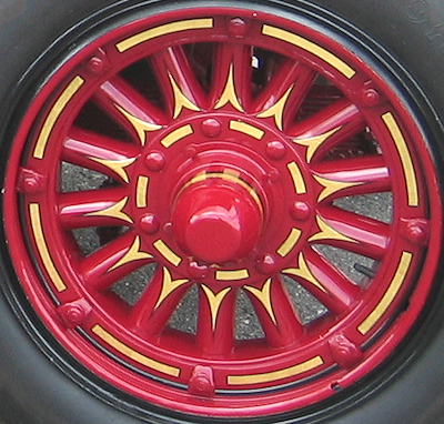 1926 Maxim fire engine wheel stripes
